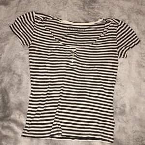 Short sleeve striped shirt